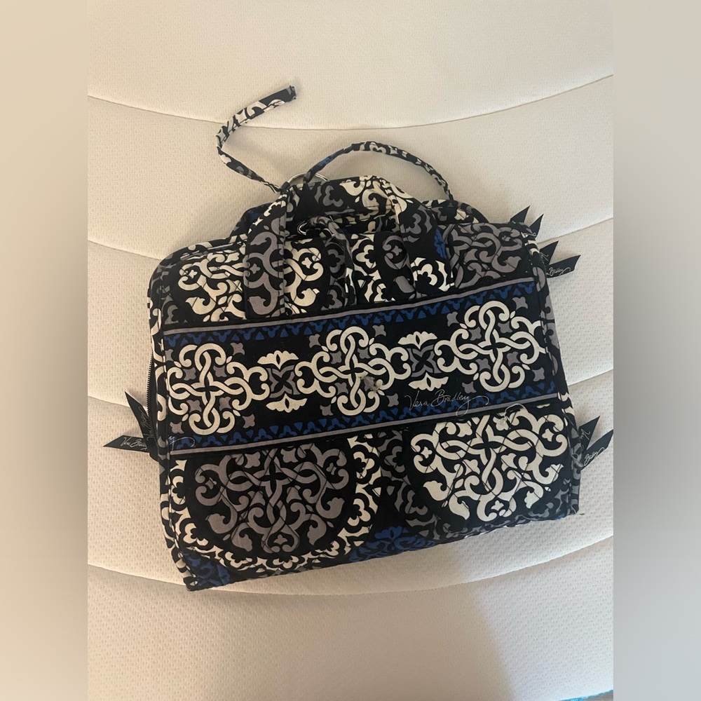 Vera Bradley blue and white Hanging Travel Organizer